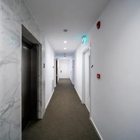 Regency Suites 5*