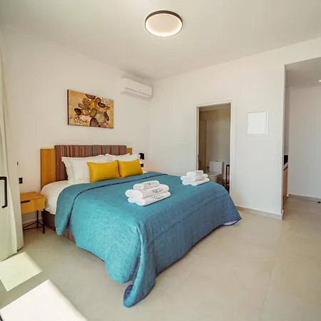 Ξενοδοχείο Regency Suites 5*