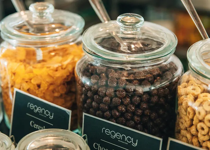 Отель Regency Boutique 5*